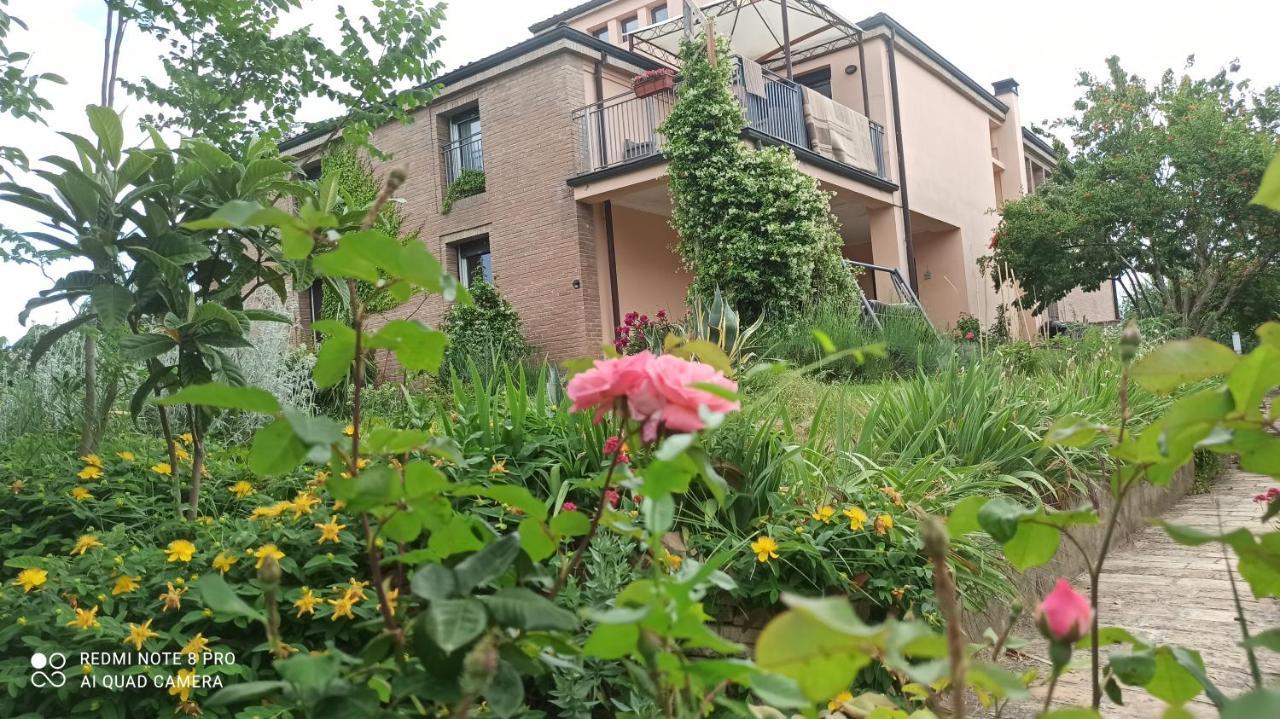 Felino Casa Vincenzo 130 Mq Con Portico Ed Ingresso Esclusivo Dal Giardino 빌라 외부 사진