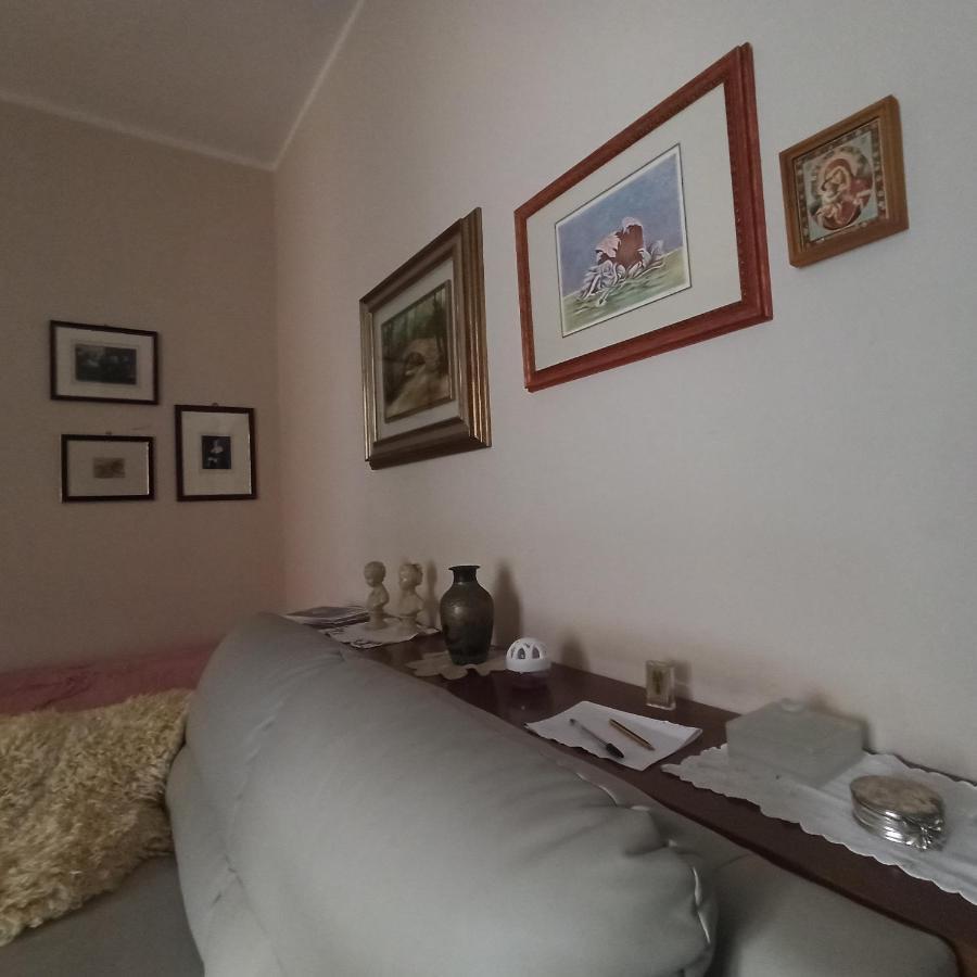 Felino Casa Vincenzo 130 Mq Con Portico Ed Ingresso Esclusivo Dal Giardino 빌라 외부 사진