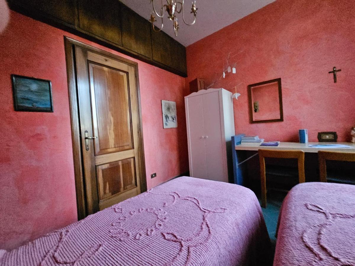 Felino Casa Vincenzo 130 Mq Con Portico Ed Ingresso Esclusivo Dal Giardino 빌라 외부 사진