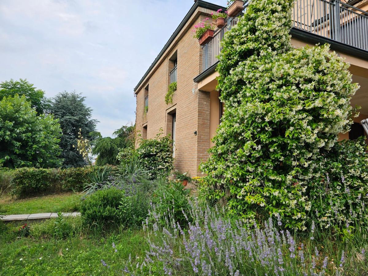Felino Casa Vincenzo 130 Mq Con Portico Ed Ingresso Esclusivo Dal Giardino 빌라 외부 사진